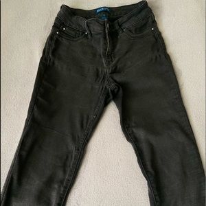 Black skinny jeans , size (3) womans , well used